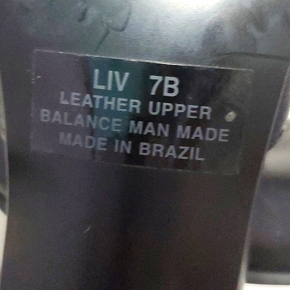 Steve Madden LIV Black Pointed Toes Leather Classic Chic Strappy Heels - Picture 11 of 12